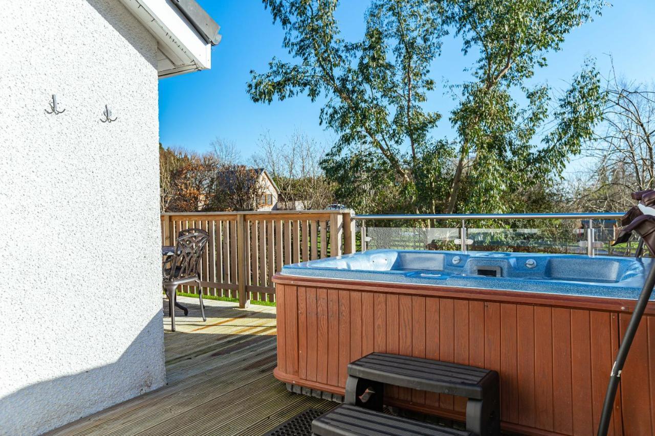 Sparrowhawk Cottage With Hot Tub Newton Stewart Exteriér fotografie