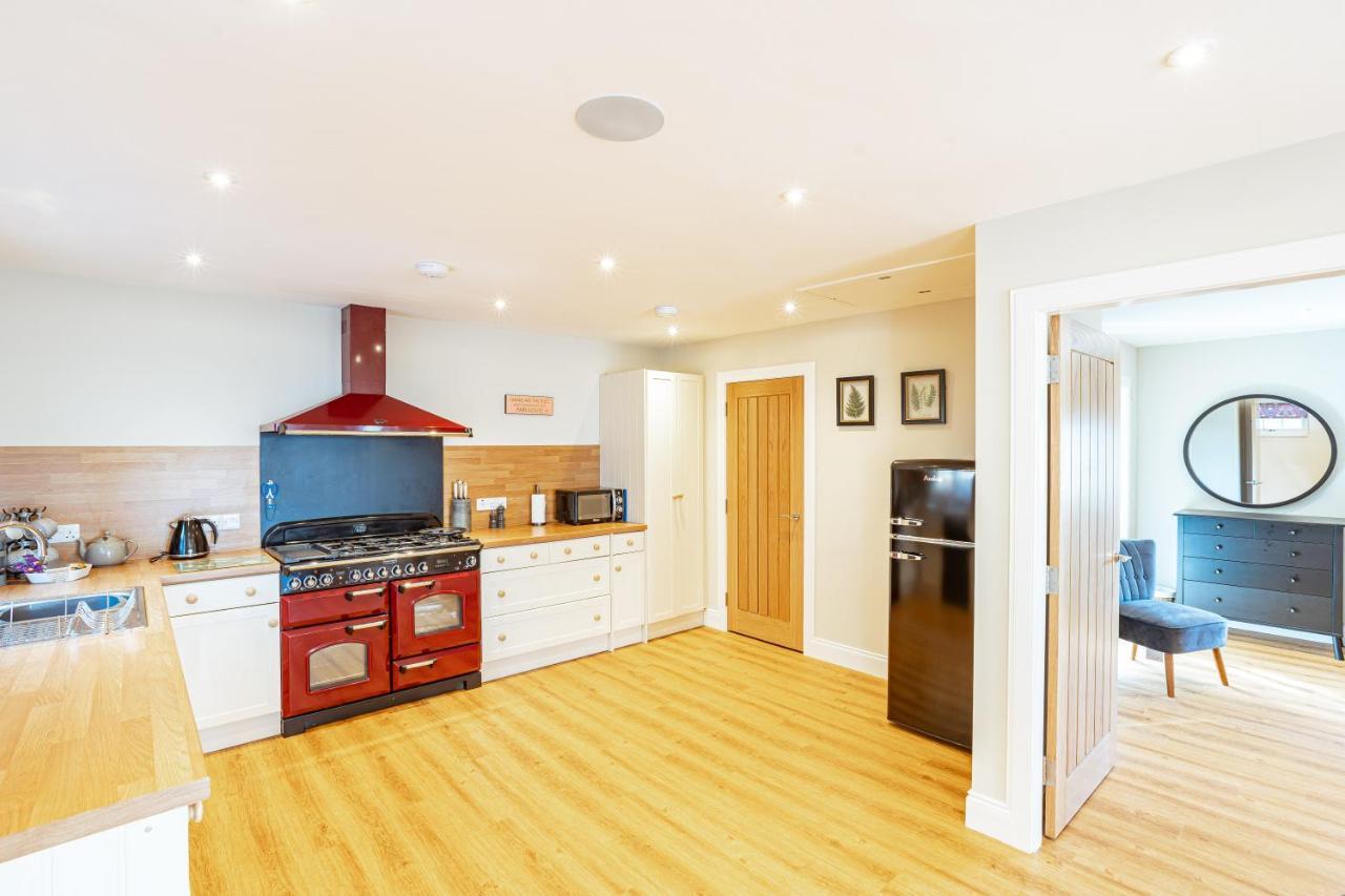 Sparrowhawk Cottage With Hot Tub Newton Stewart Exteriér fotografie