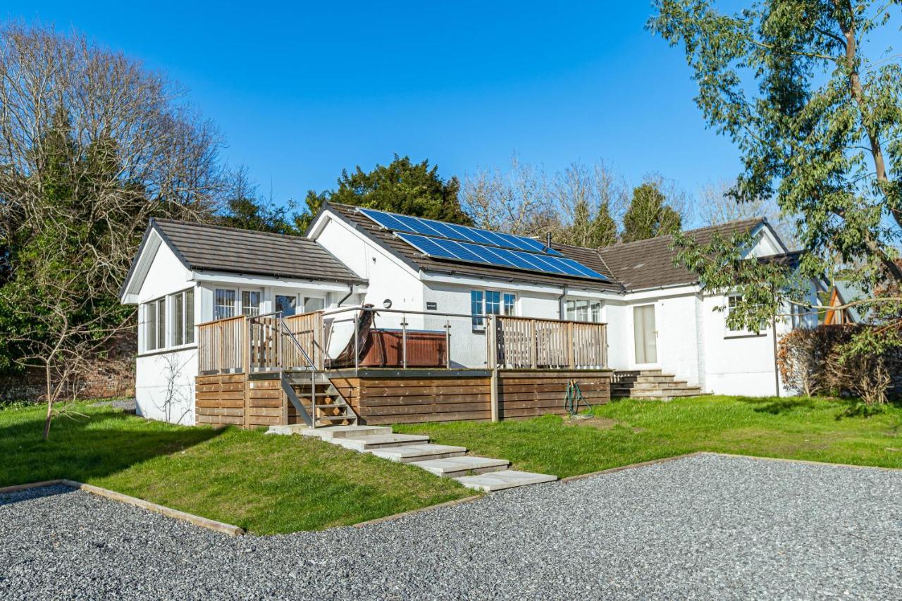 Sparrowhawk Cottage With Hot Tub Newton Stewart Exteriér fotografie