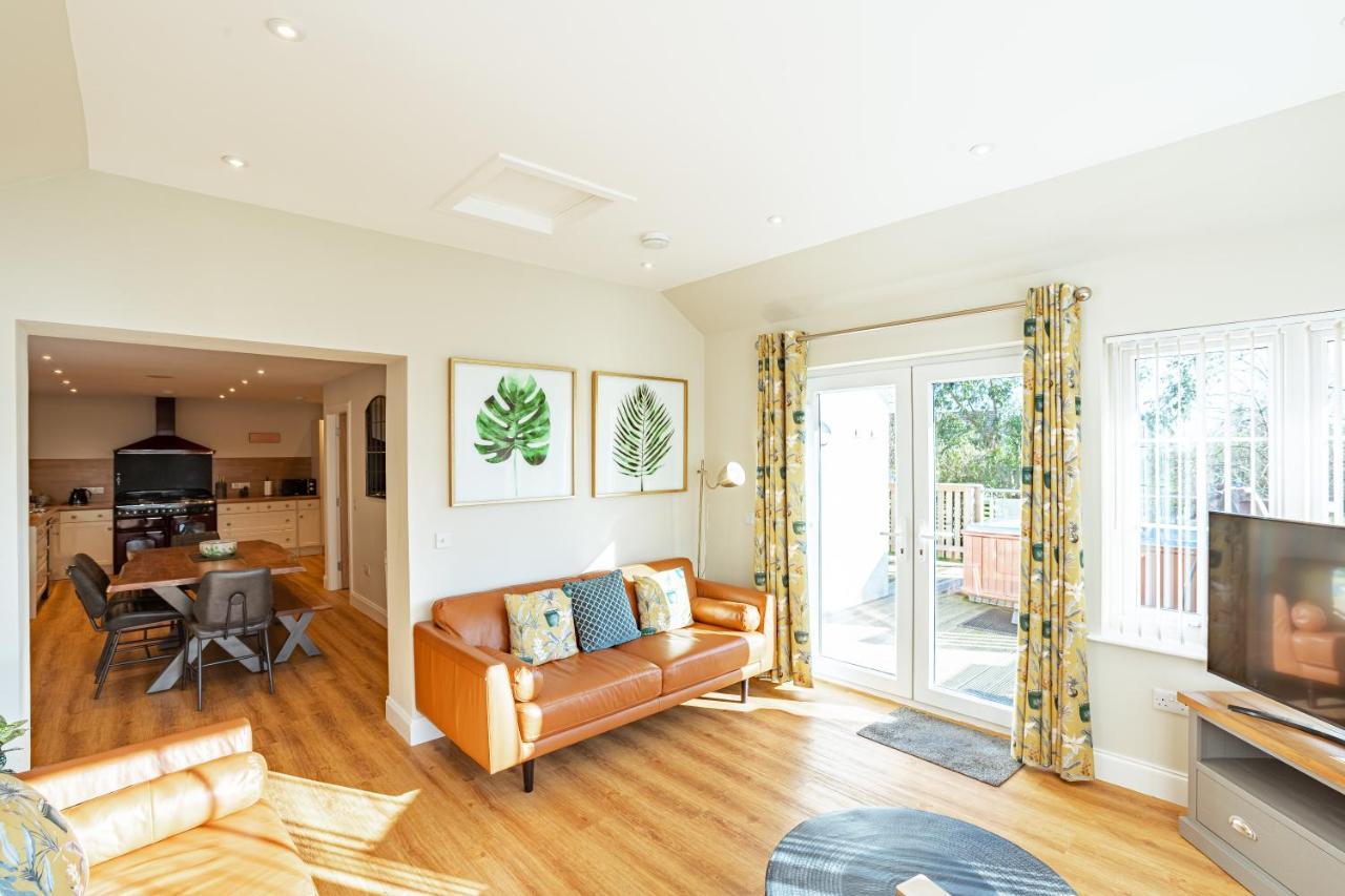 Sparrowhawk Cottage With Hot Tub Newton Stewart Exteriér fotografie