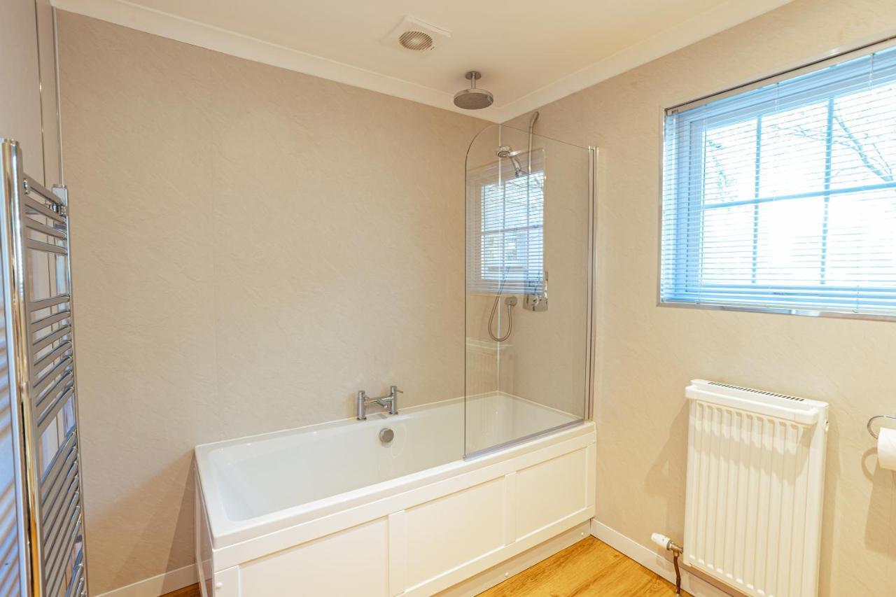 Sparrowhawk Cottage With Hot Tub Newton Stewart Exteriér fotografie